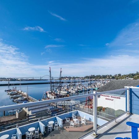 The Landing At Newport Condominium Hotel Экстерьер фото